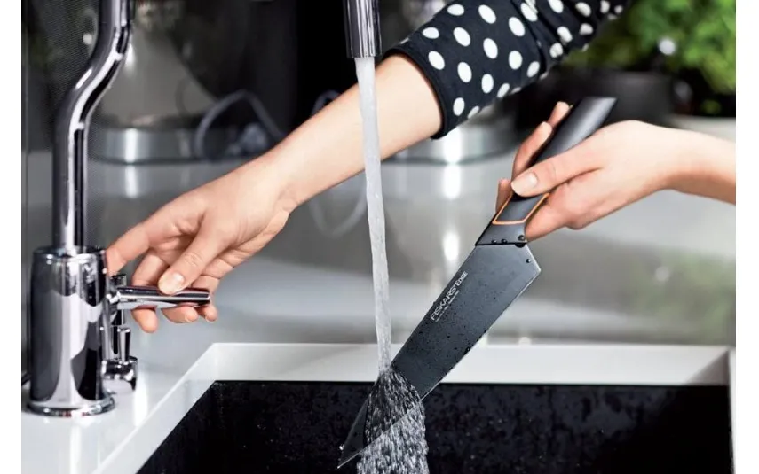Fiskars Blok z nożami 5 el. Edge Hot