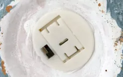 Dekor Pap Figurka ozdobna świecąca Aniołek niebieski 19 cm Outlet
