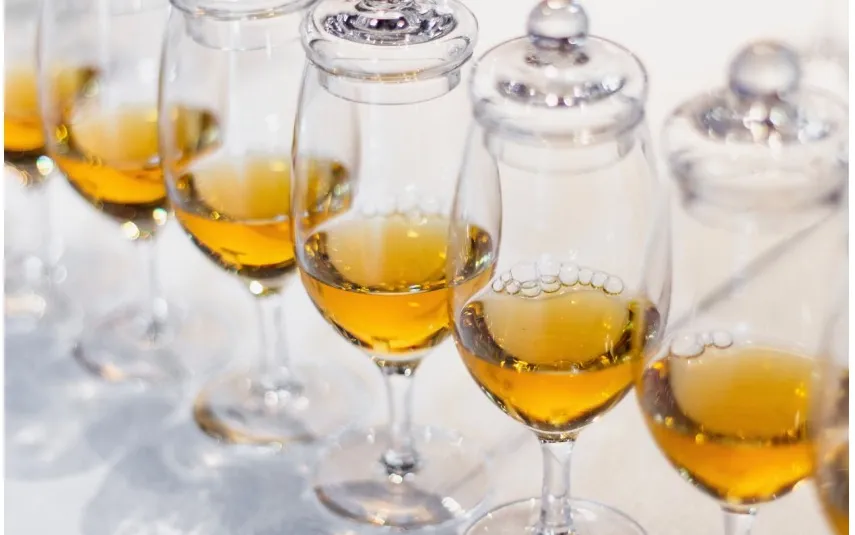 Amber Glass Factory Kieliszek do degustacji whisky 130 ml Amber G200 Sale