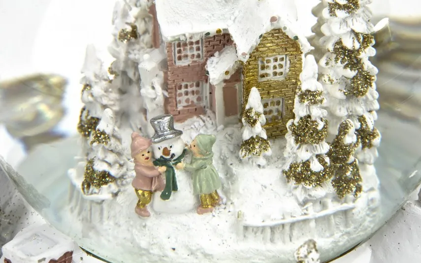 Art-Pol Kula szklana z pozytywką 16 cm Różowy Domek 165340 Clearance